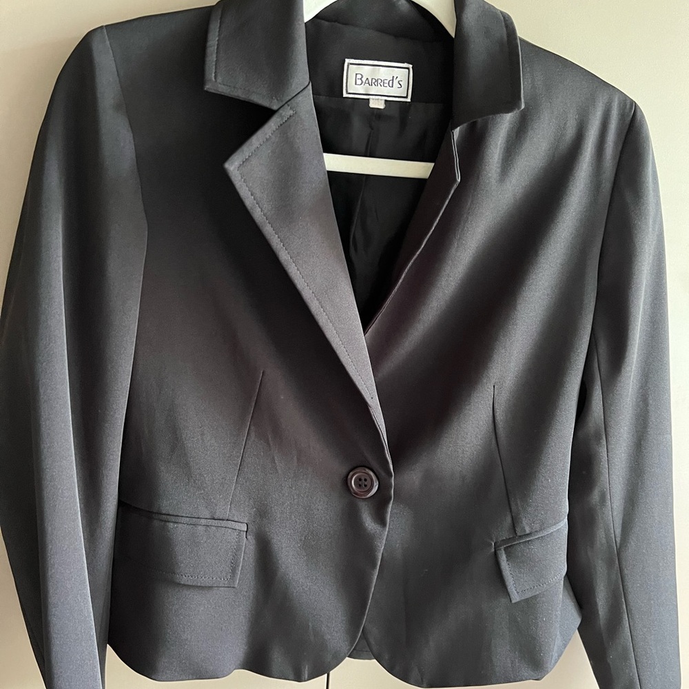 Cropped blazer